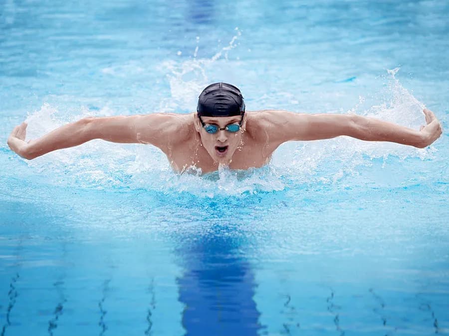 Swimming vs. Running: Finding Your Fitness Match